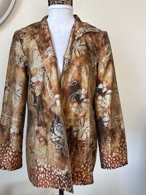 Chico's Brown Floral Print 73% silk Blazer Jacket open front. 1